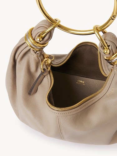 Small Bracelet hobo bag in grained leather - 9