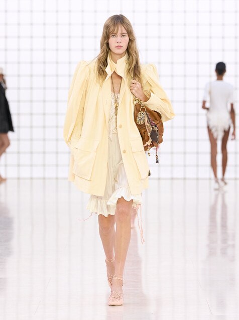 Look 15