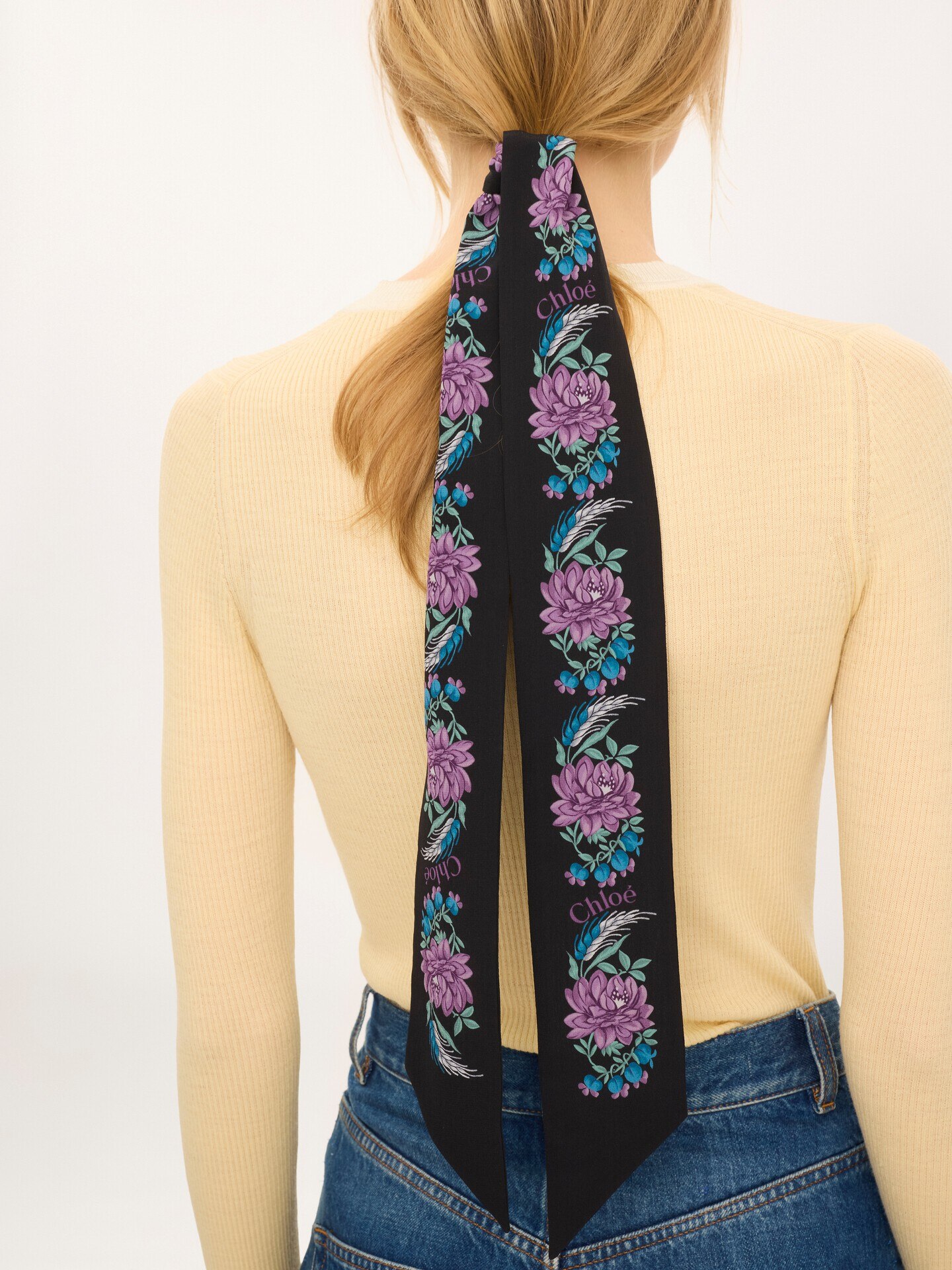 The Chlo&eacute; Folk bandeau scarf in silk cr&ecirc;pe - 4.0