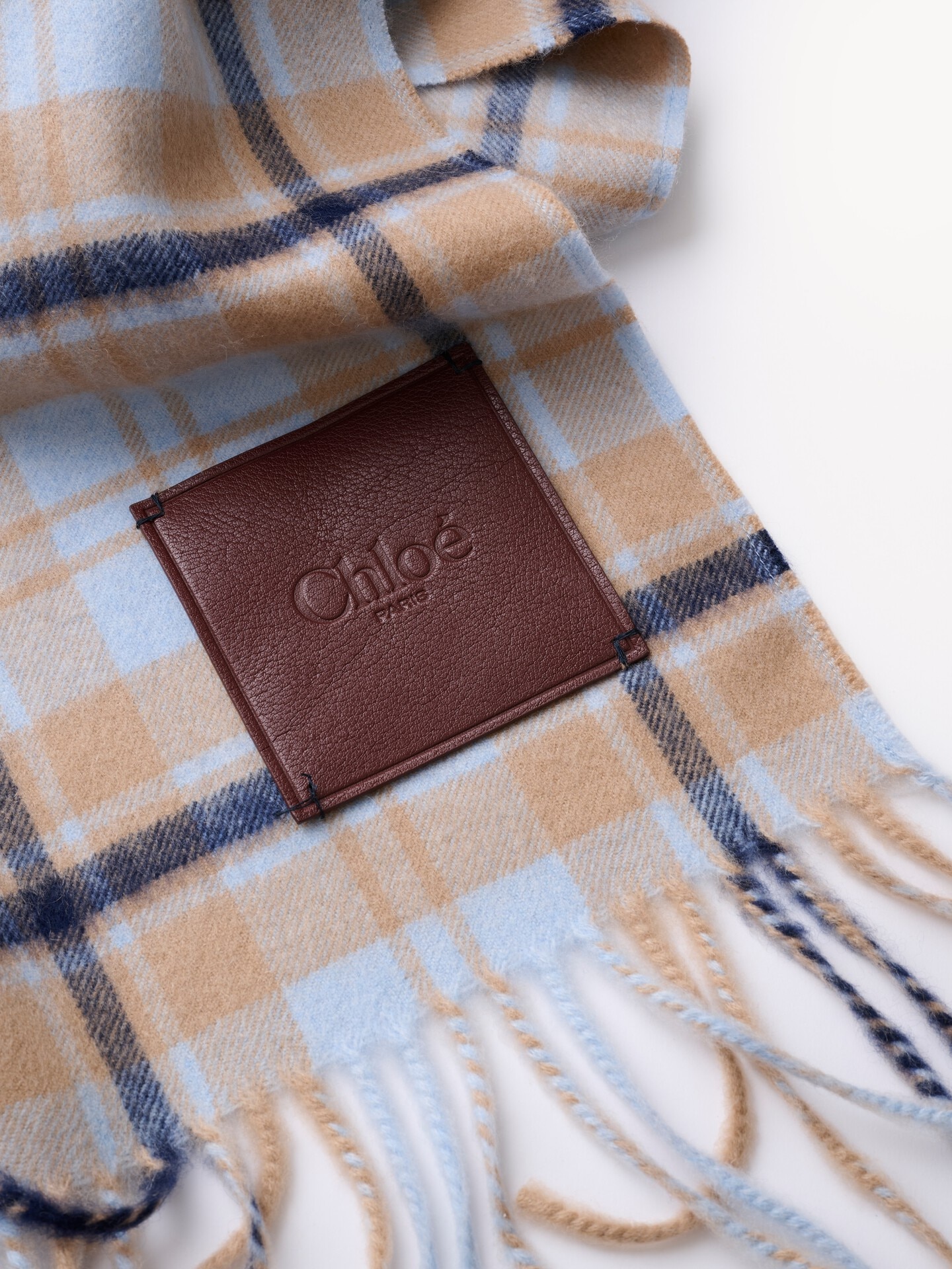 The Chlo&eacute; Highlanding scarf in cashmere - 3.0