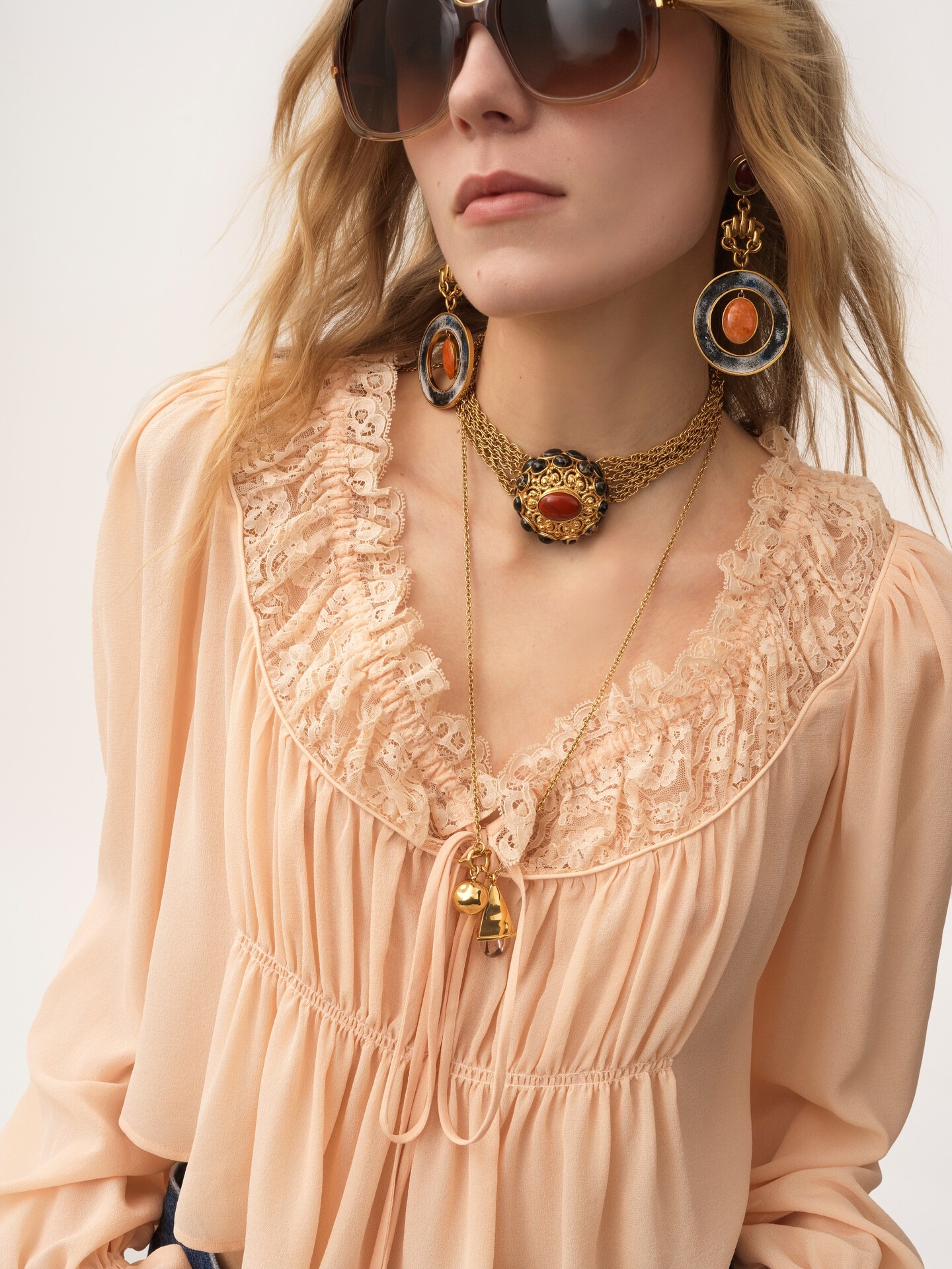 Scoop-neck cropped top in silk georgette & lace - 5.0