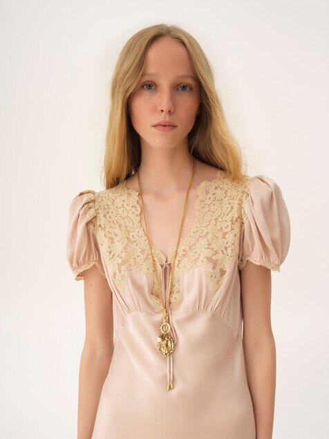 The Ch&acirc;teau Treasures pendant necklace