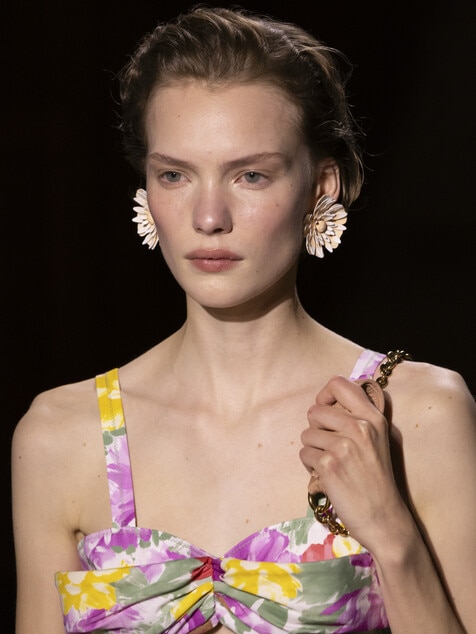 Look 17