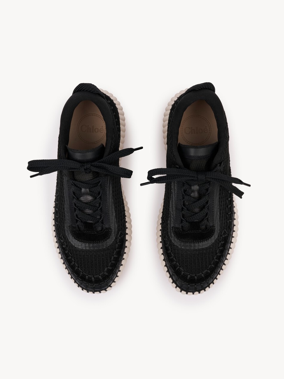 Nama sneaker