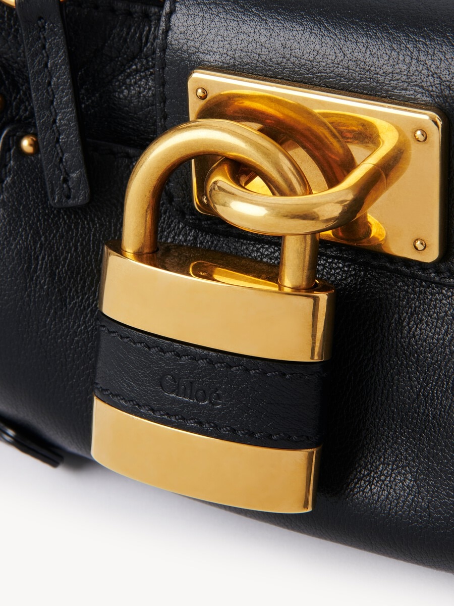 Bolso peque&ntilde;o de cadena Paddington de cuero granulado - 9
