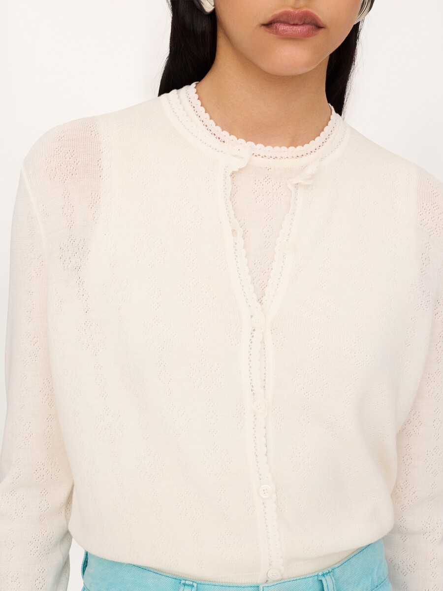 Fitted cardigan in a wool knit - 6