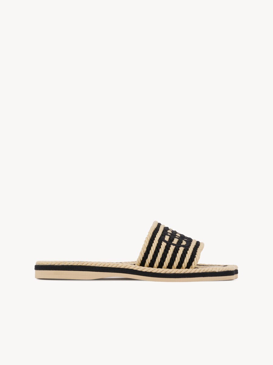 Chlo&eacute; Sand slide - 1