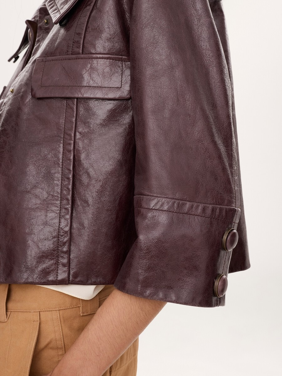 Veste courte en cuir - 8