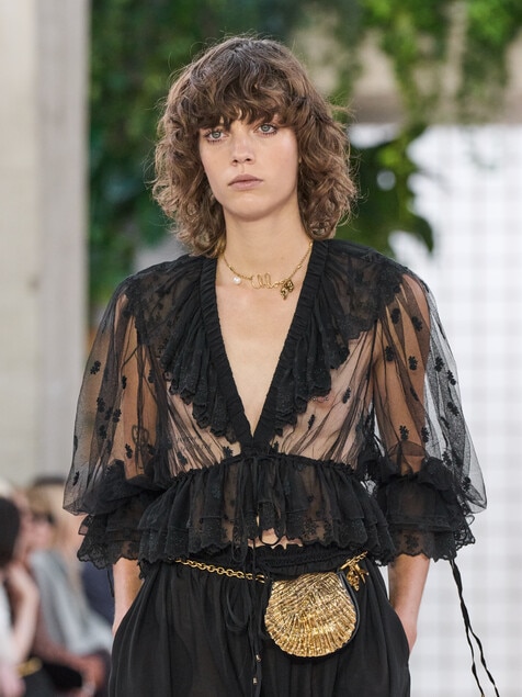 Look 18