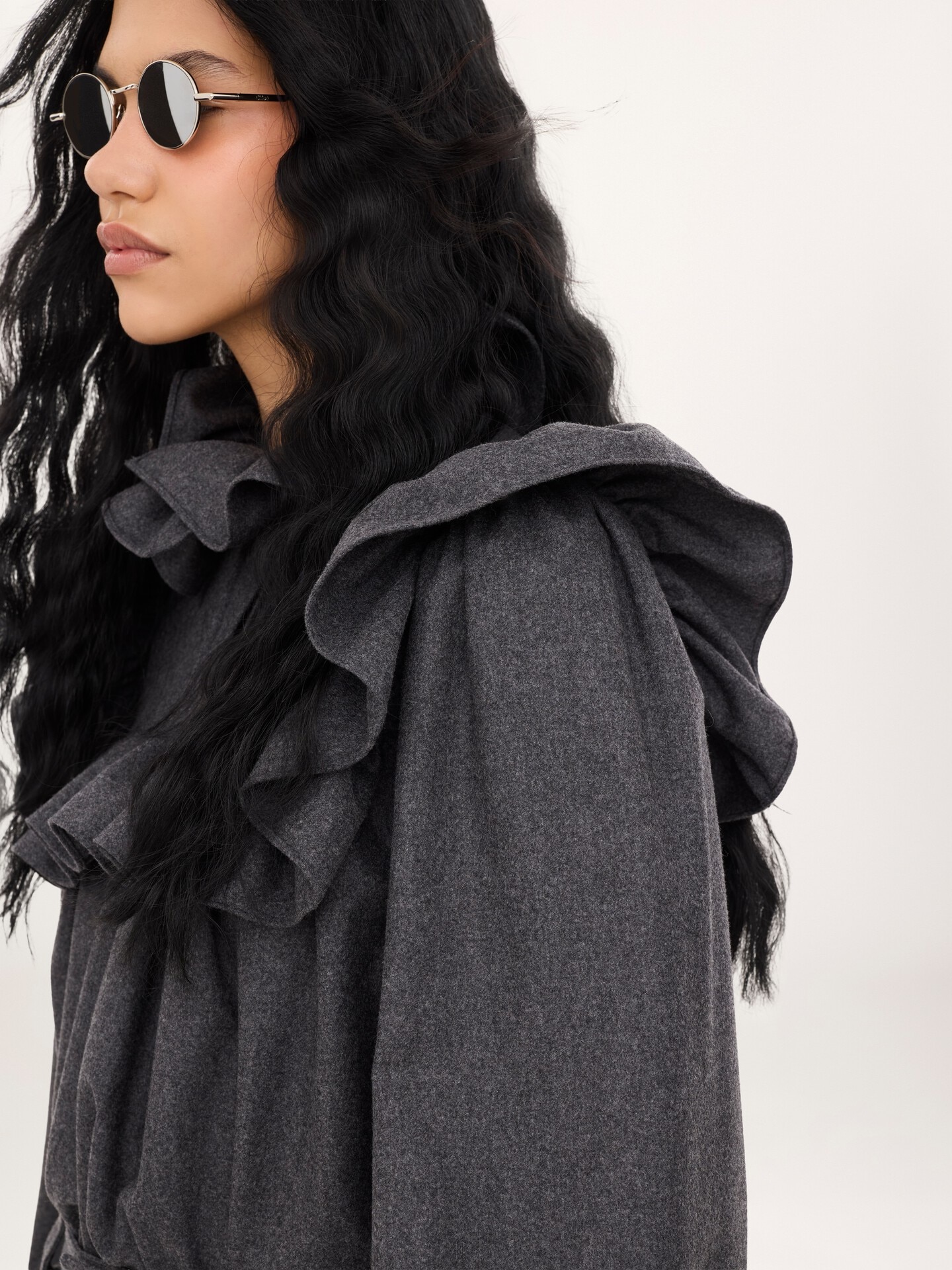 High-neck ruffle top in wool & cashmere flannel - 4.0