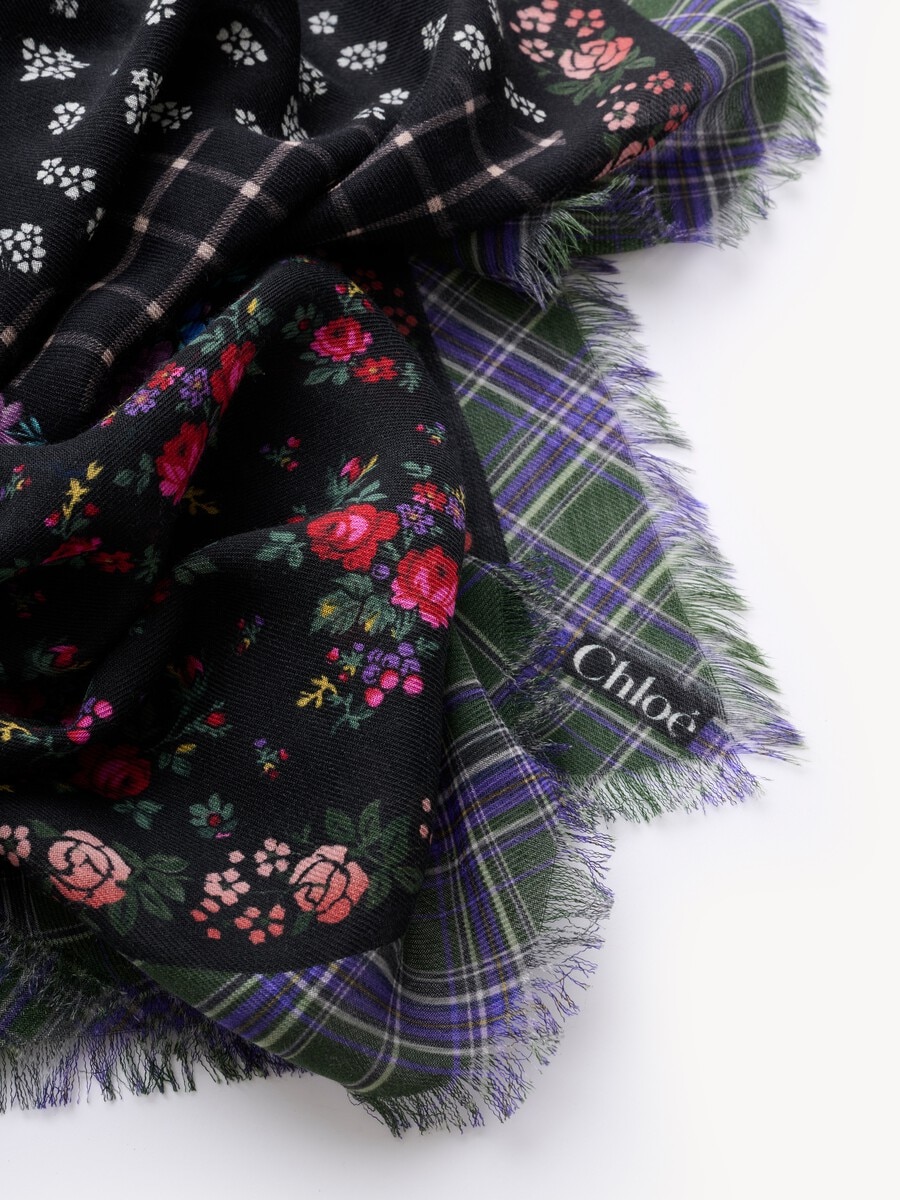 The Chlo&eacute; Folk square scarf in wool - 3