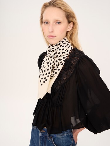 The Chlo&eacute; Spotted square scarf in silk - 2