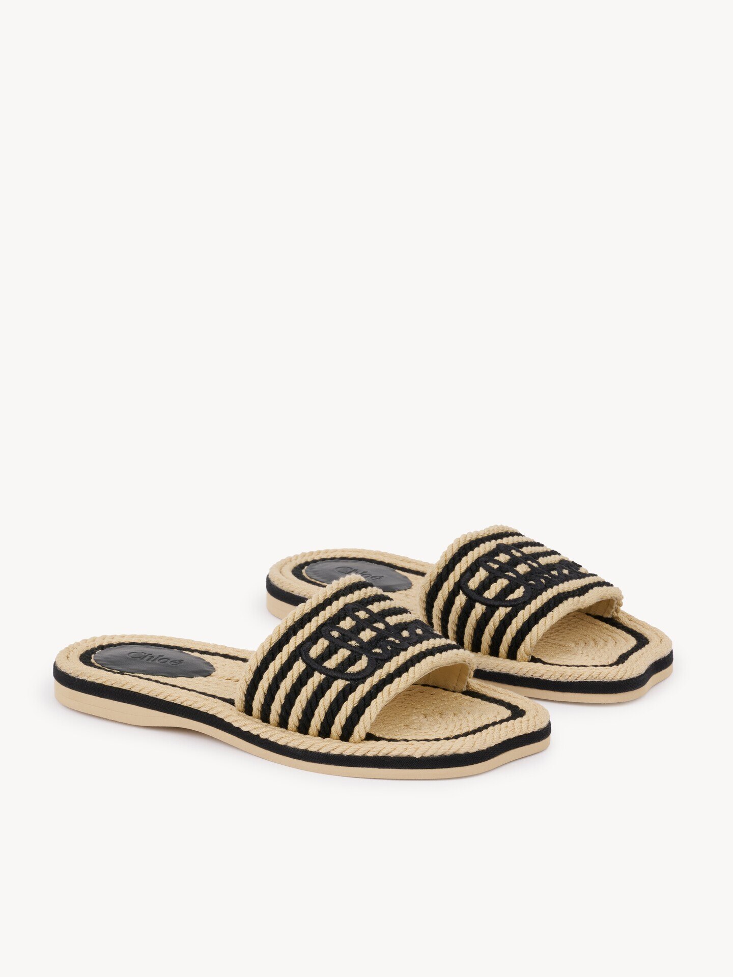 Chlo&eacute; Sand slide - 3.0