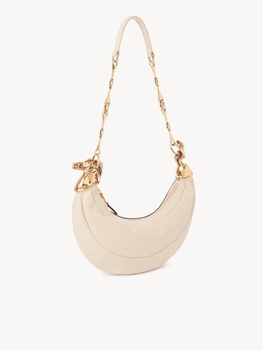 Bolso de hombro Chain Horse de cuero granulado - 4