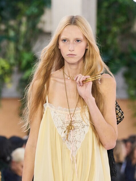 Look 12