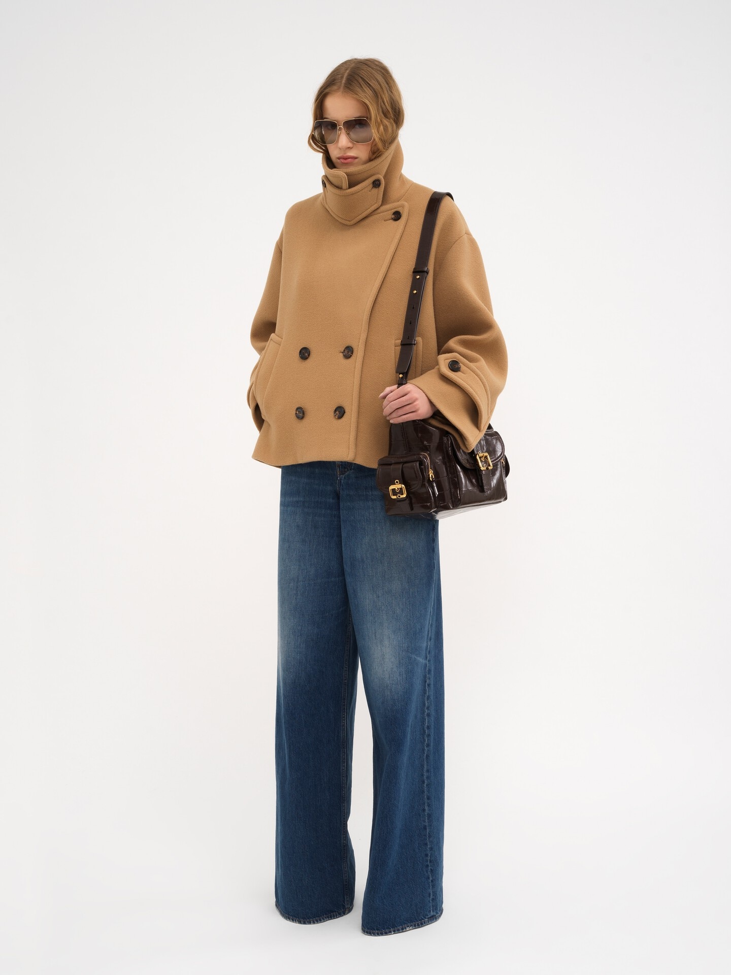 Oversized short coat in wool - 1.0