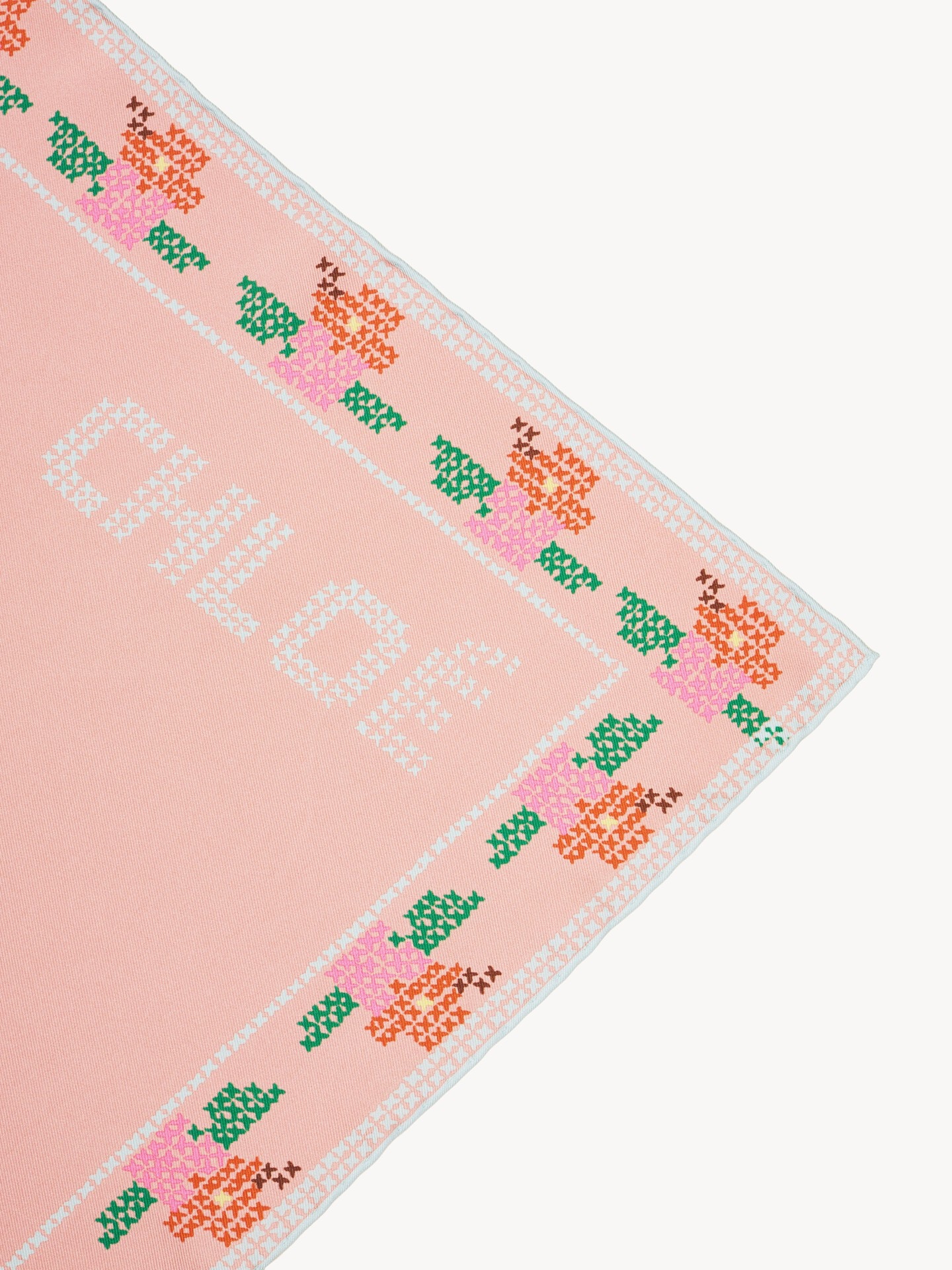 The Chlo&eacute; Parrot square scarf in silk twill - 3.0