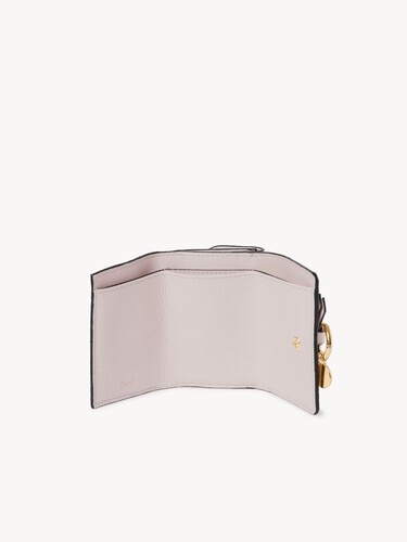 Mini Alphabet tri-fold in grained leather - 4