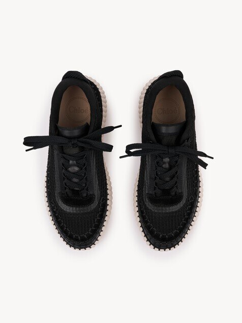 Nama sneaker