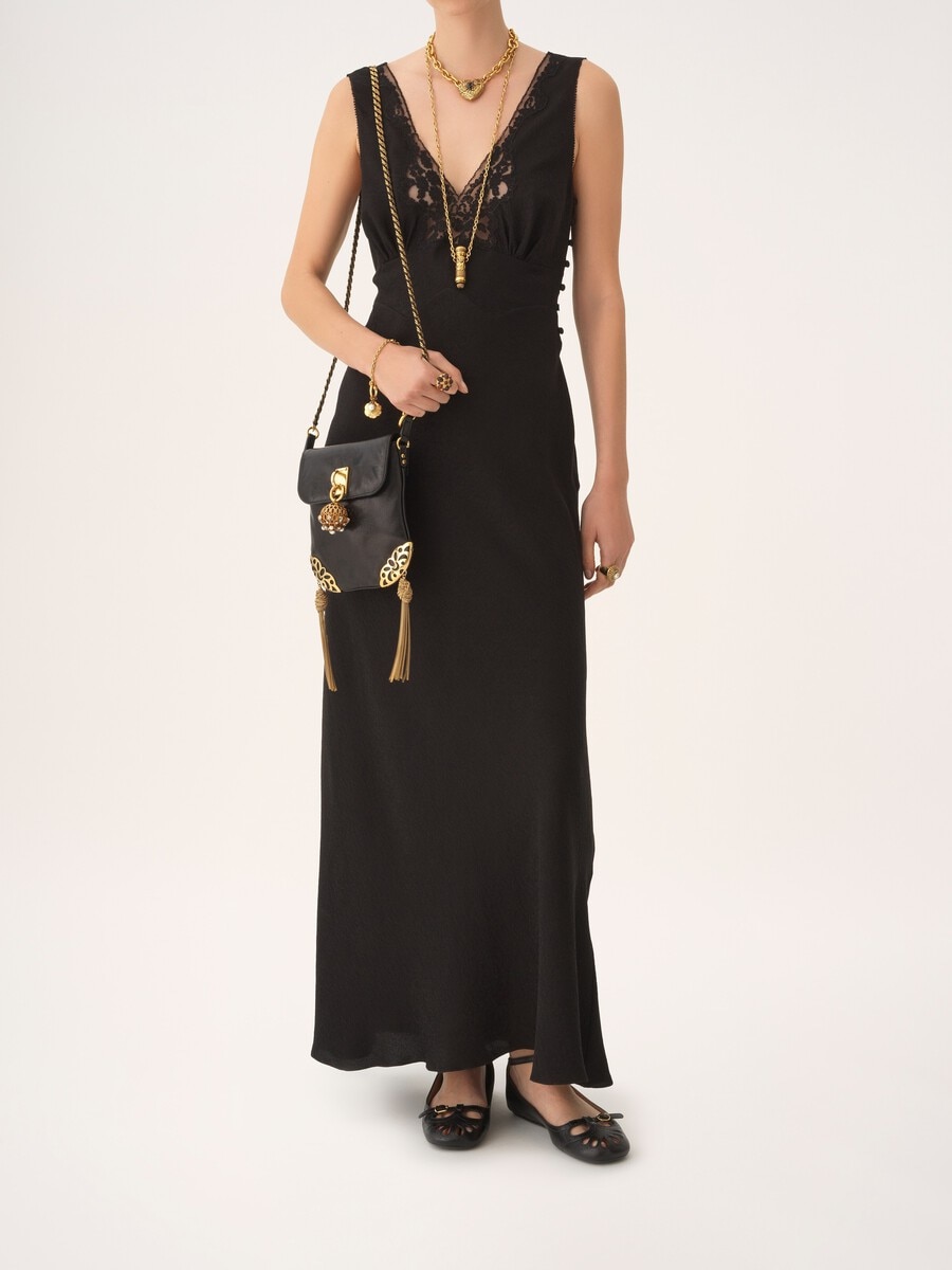 Ch&acirc;teau Treasures chain flap bag in grained leather - 7