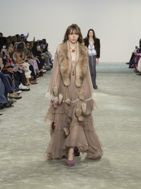 Look 14