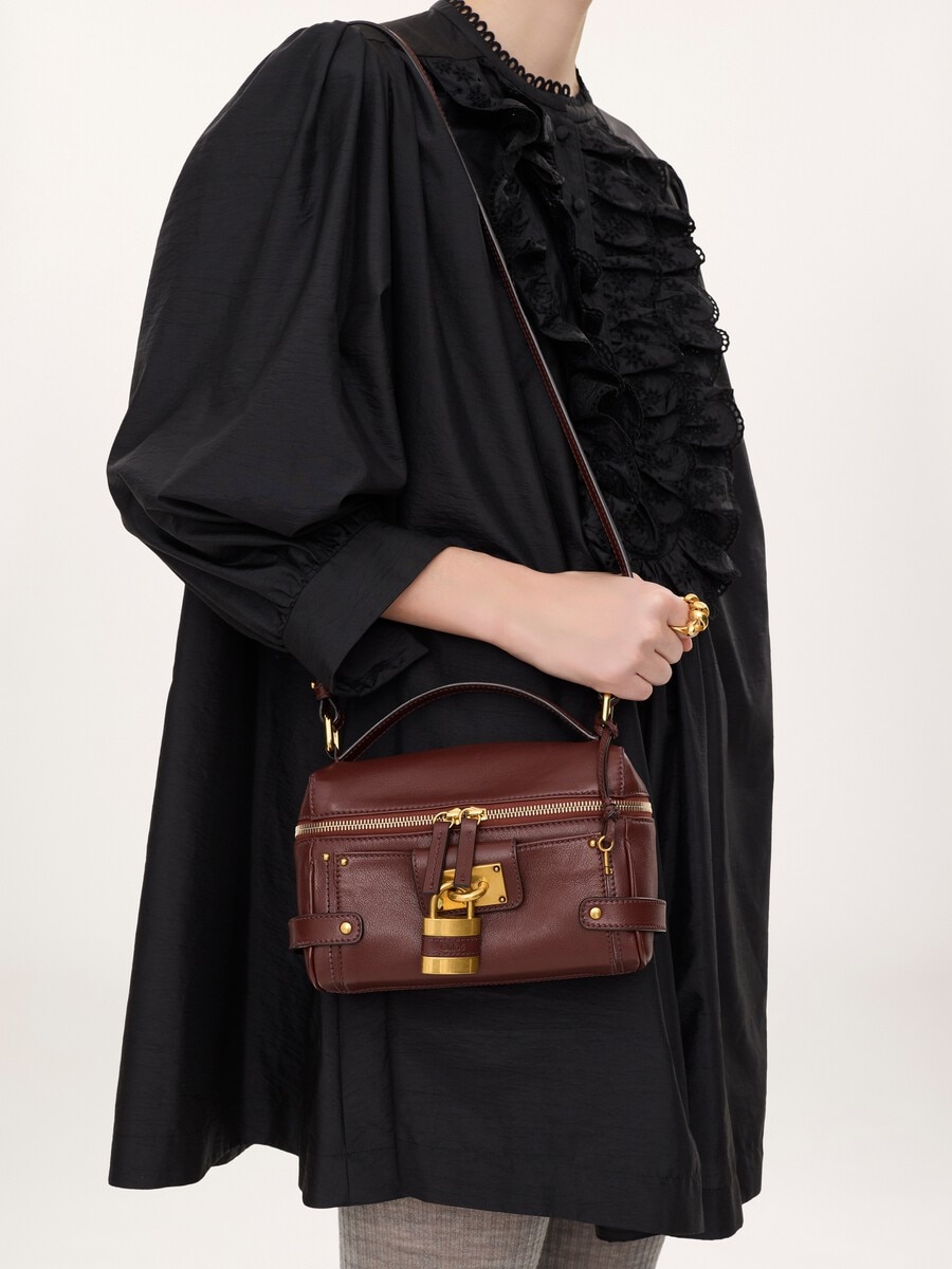 Paddington vanity bag in grained leather - 2