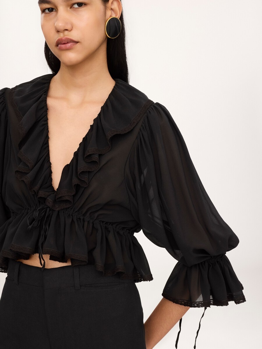 Cropped V-neck ruffle top in silk georgette & lace - 4