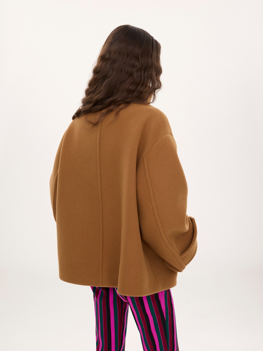 Oversized short coat in wool - 5