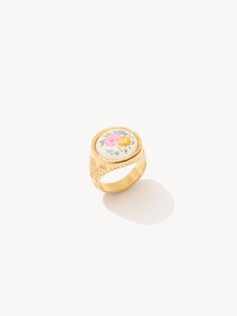 The Chlo&eacute; Bloomcraft ring