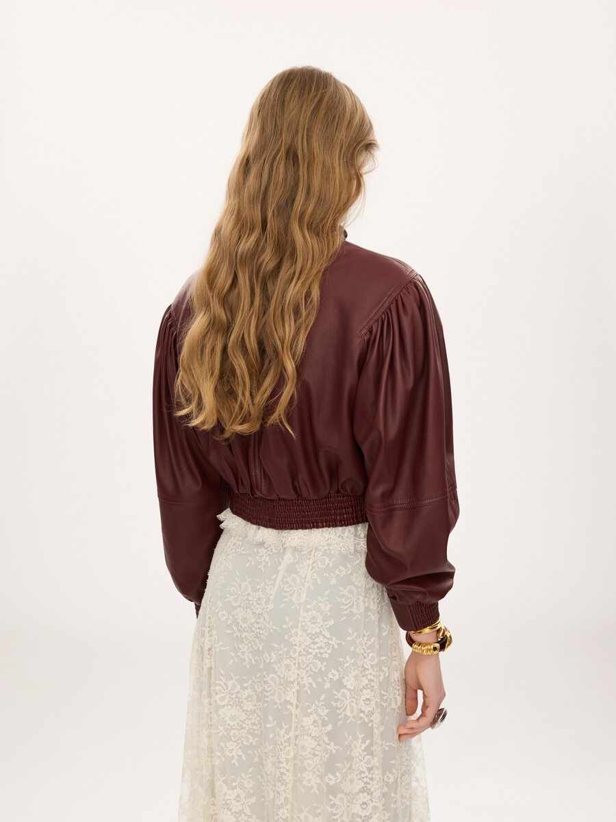 Chaqueta cropped con pa&ntilde;uelo de cuero - 7