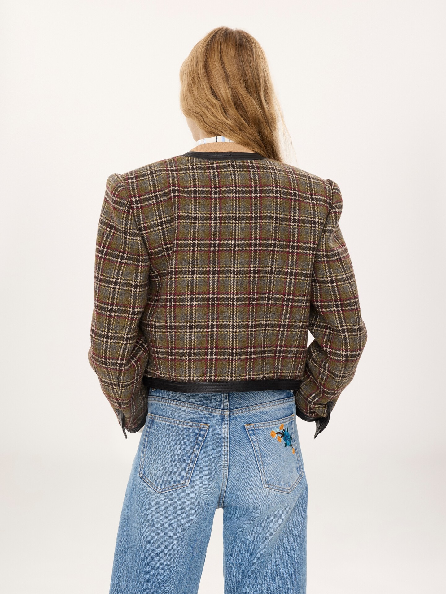 Collarless cropped boxy jacket in check wool - 5.0