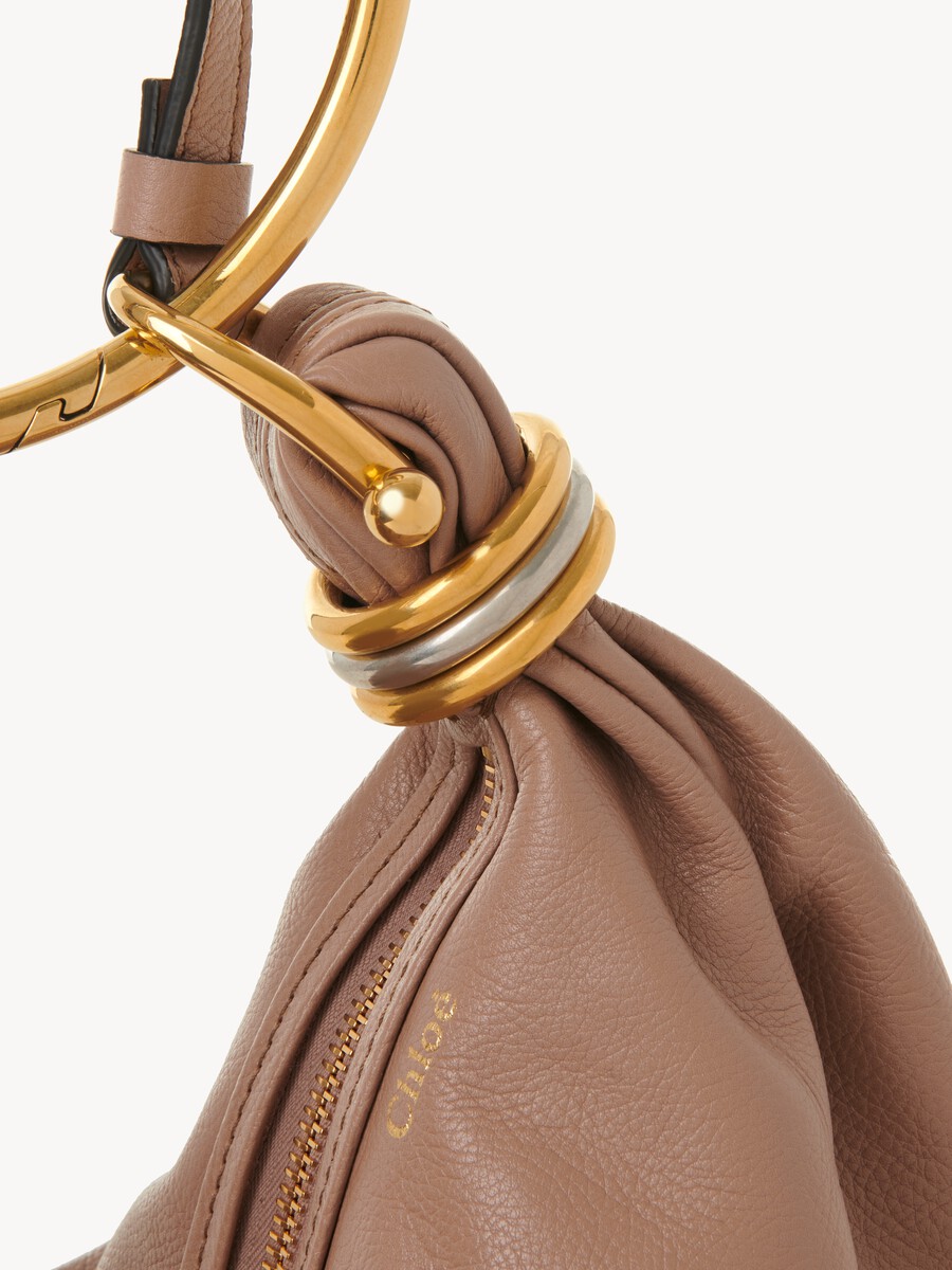 Small Bracelet Hobo bag in grained leather - 10