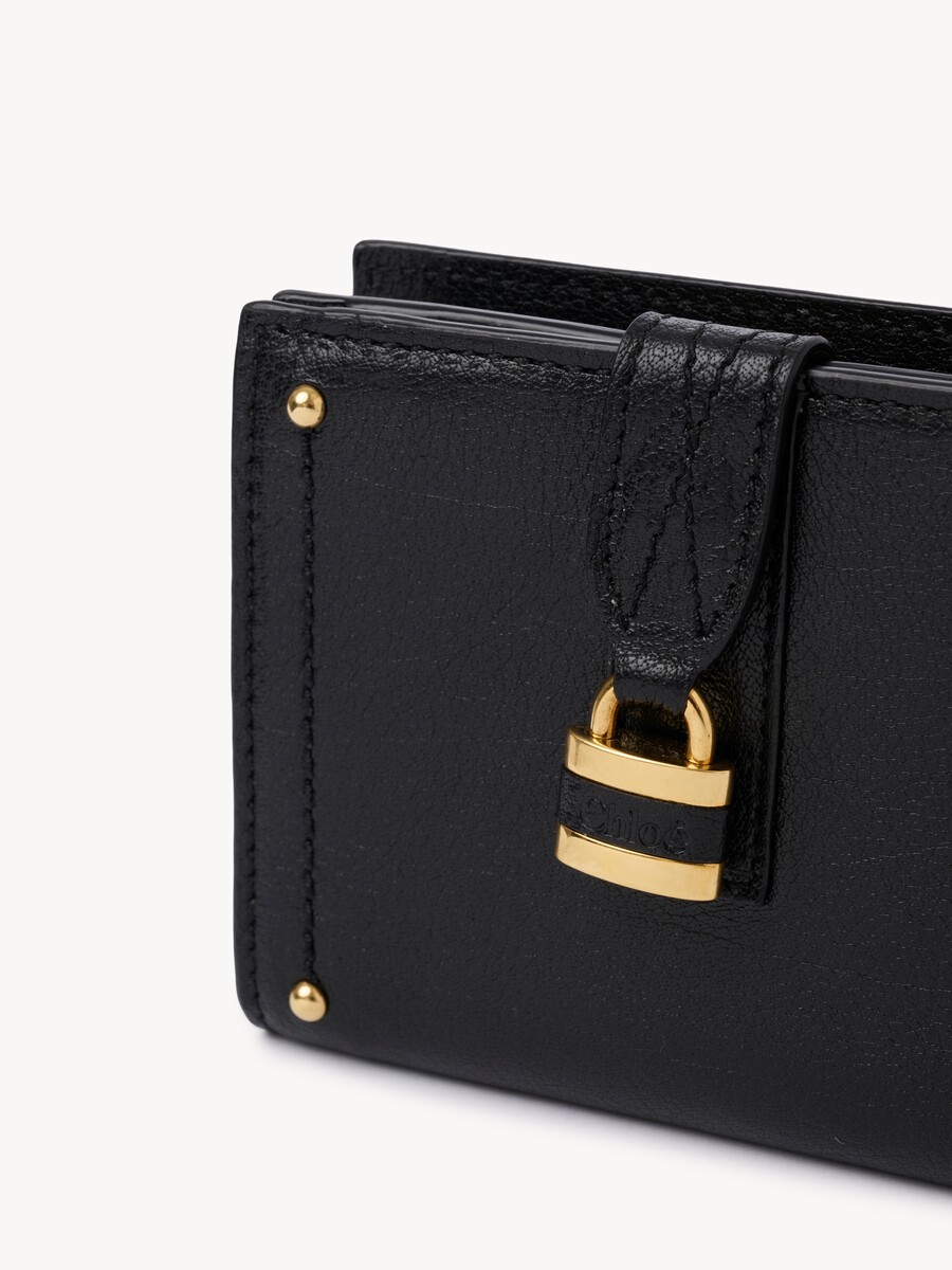 Cartera cuadrada Paddington de cuero granulado - 6