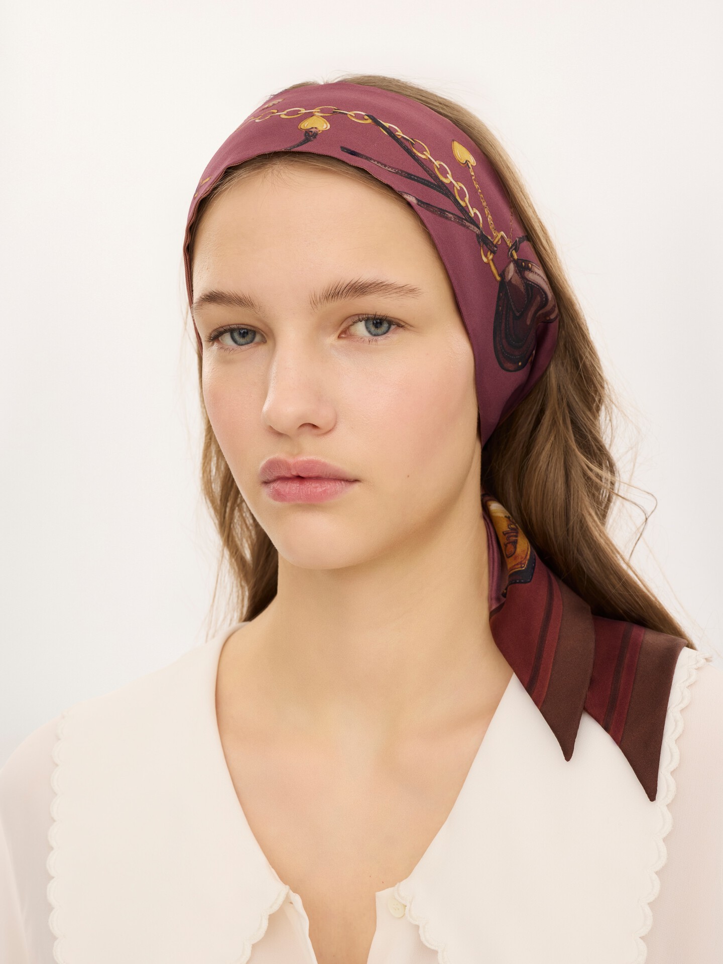 The Chlo&eacute; Paddington bandeau scarf in silk twill - 4.0