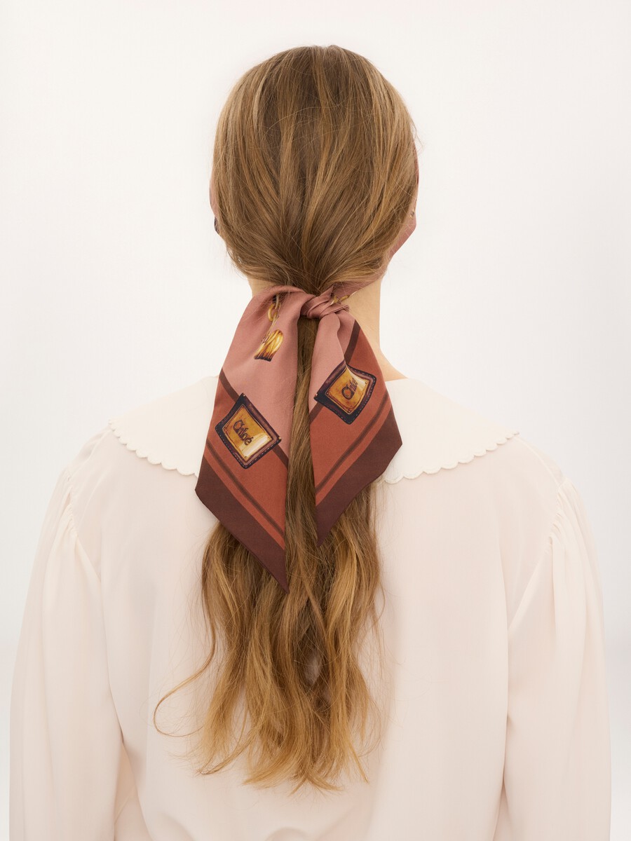 Foulard bandeau Chlo&eacute; Paddington en twill de soie - 4
