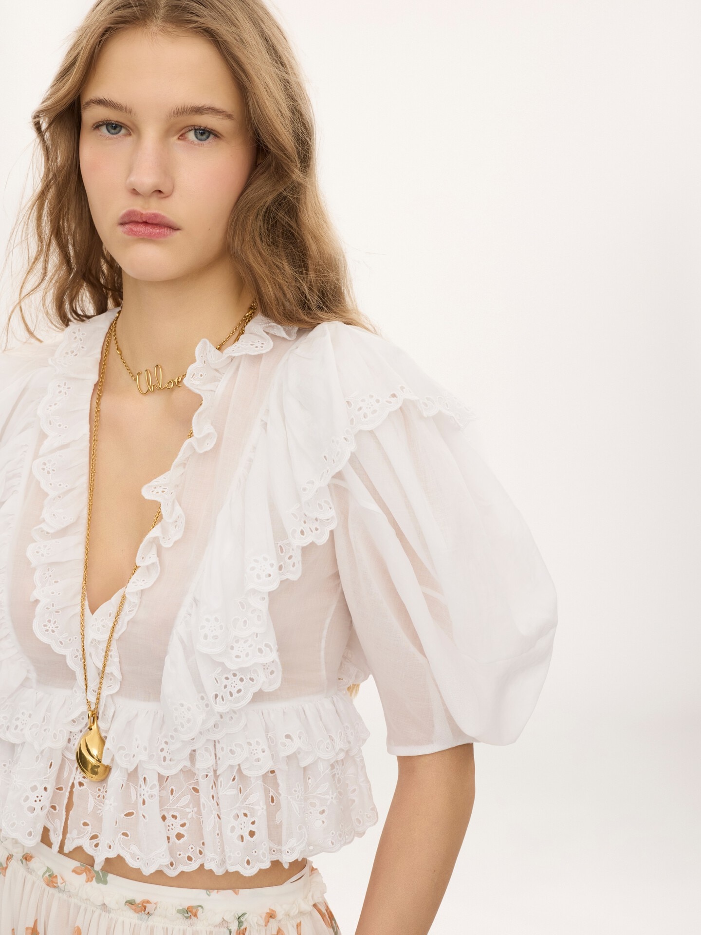 Cropped V-neck ruffle top in cotton voile - 5.0