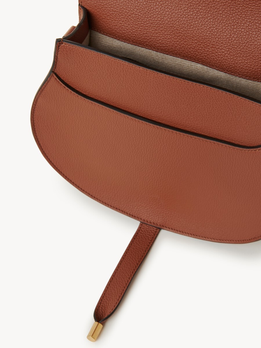 Bolso saddle Marcie de cuero granulado - 5