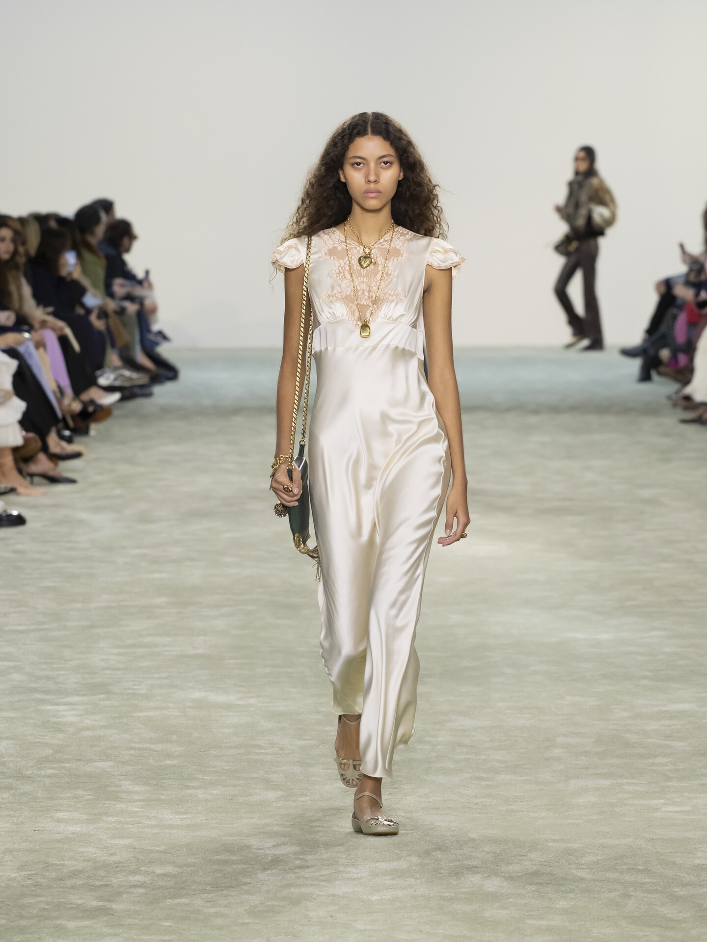 Look 23 - 1