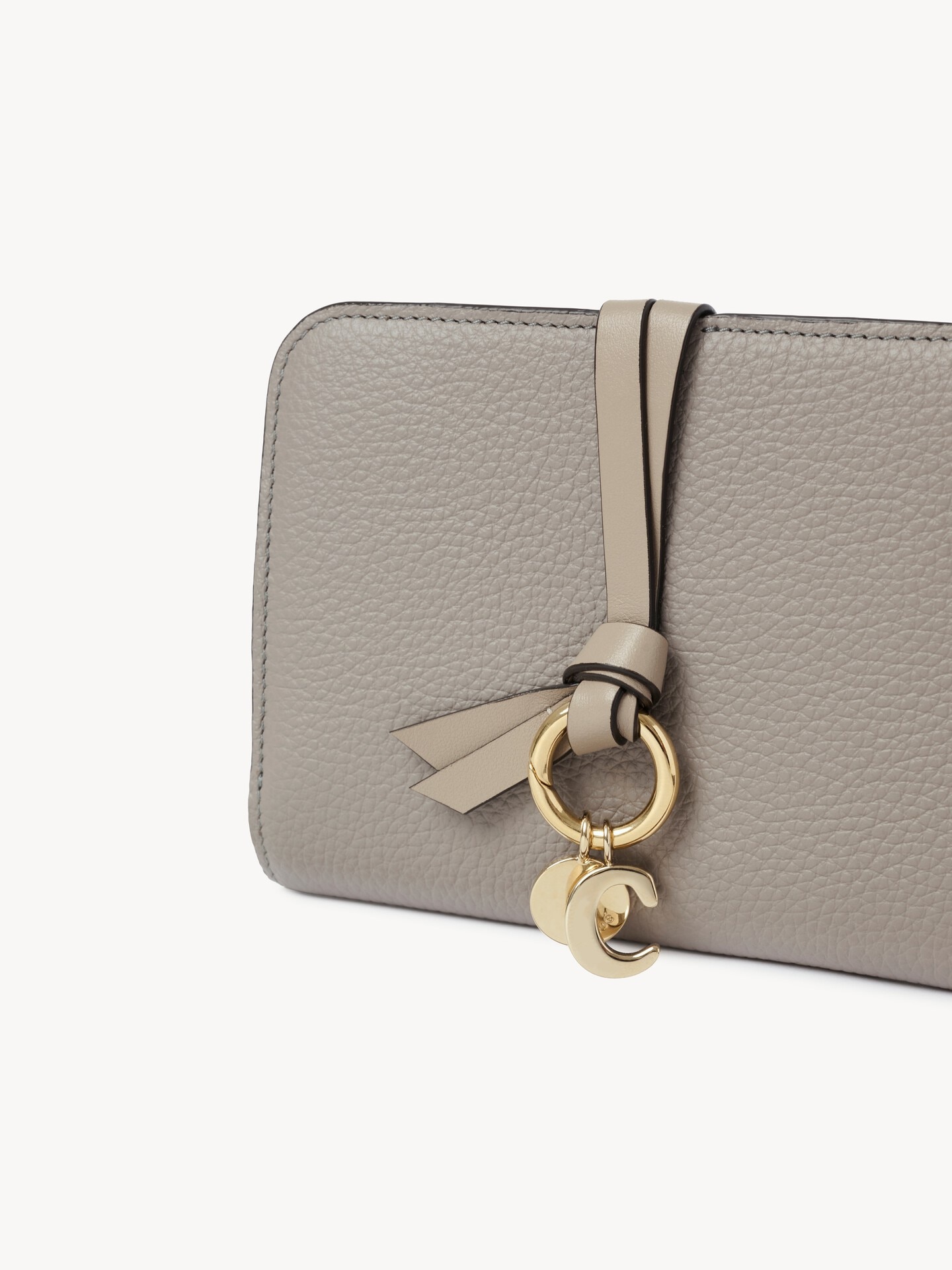Alphabet bifold wallet in grained leather - 3.0