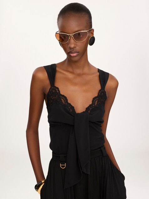 Fluid lingerie top in cr&ecirc;pe de chine & lace
