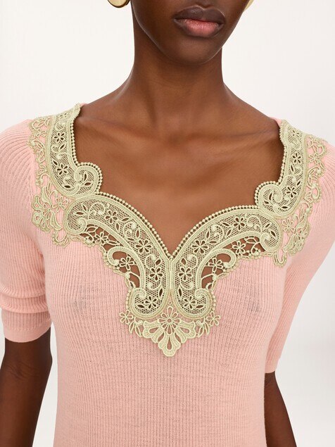 Elbow-sleeve fitted sweater in a wool knit & lace