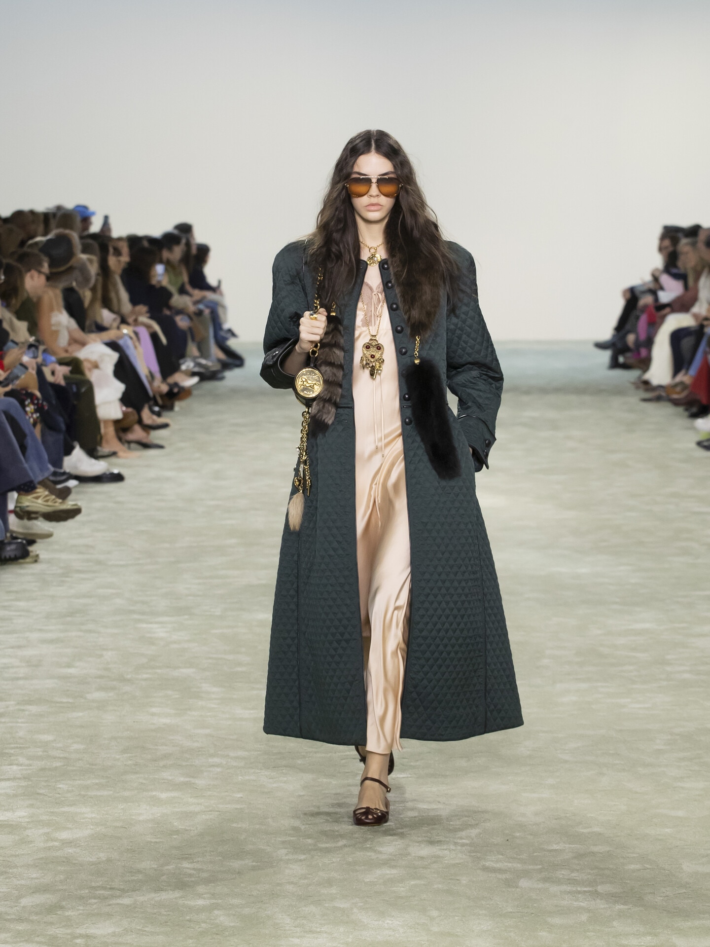 Look 24 - 1