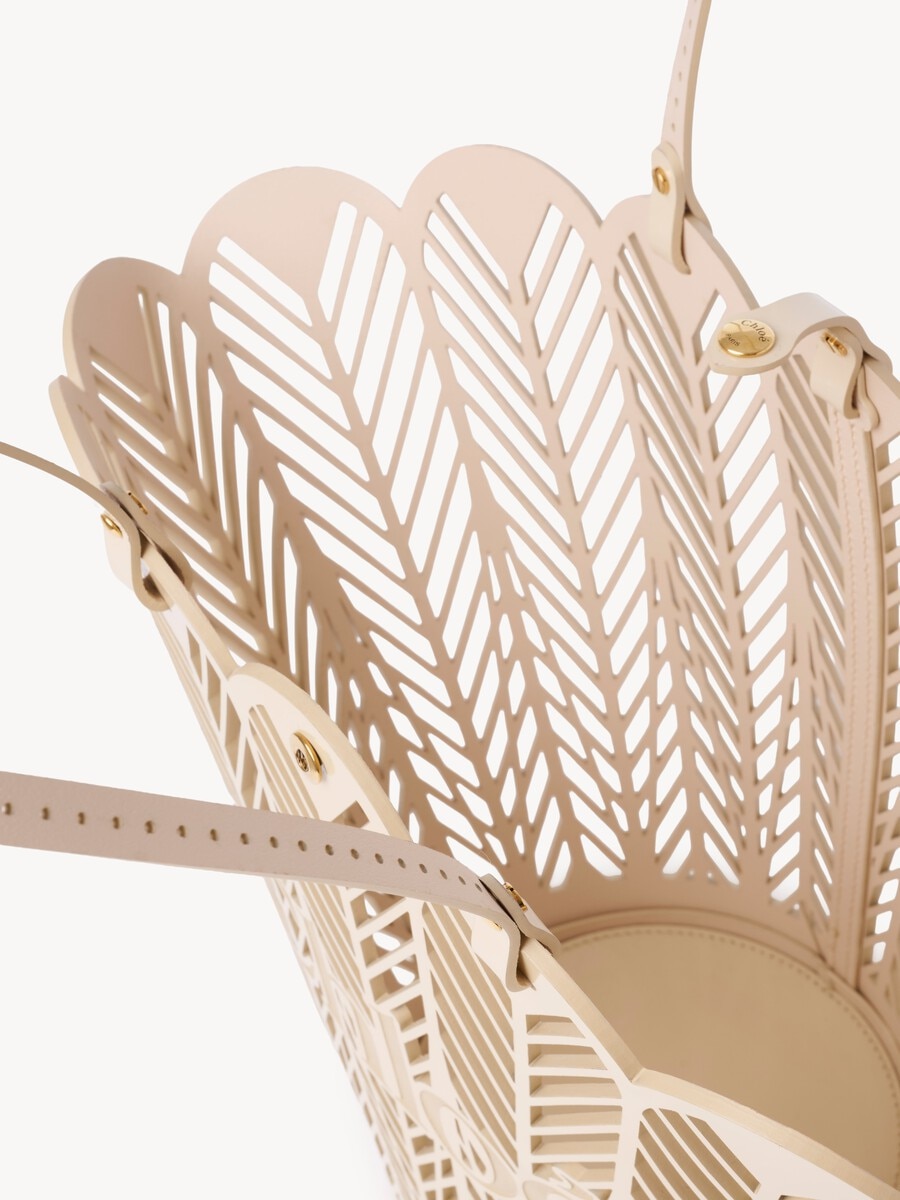 Chlo&eacute; Soleil basket bag in patent calfskin - 6