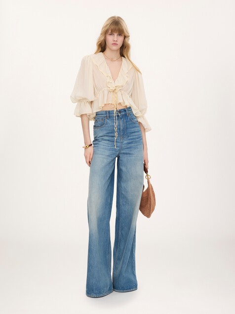 Cropped V-neck ruffle top in silk georgette & lace