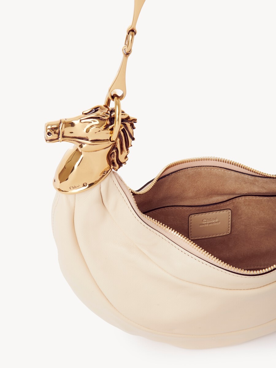 Chain Horse shoulder bag in grained leather - 5