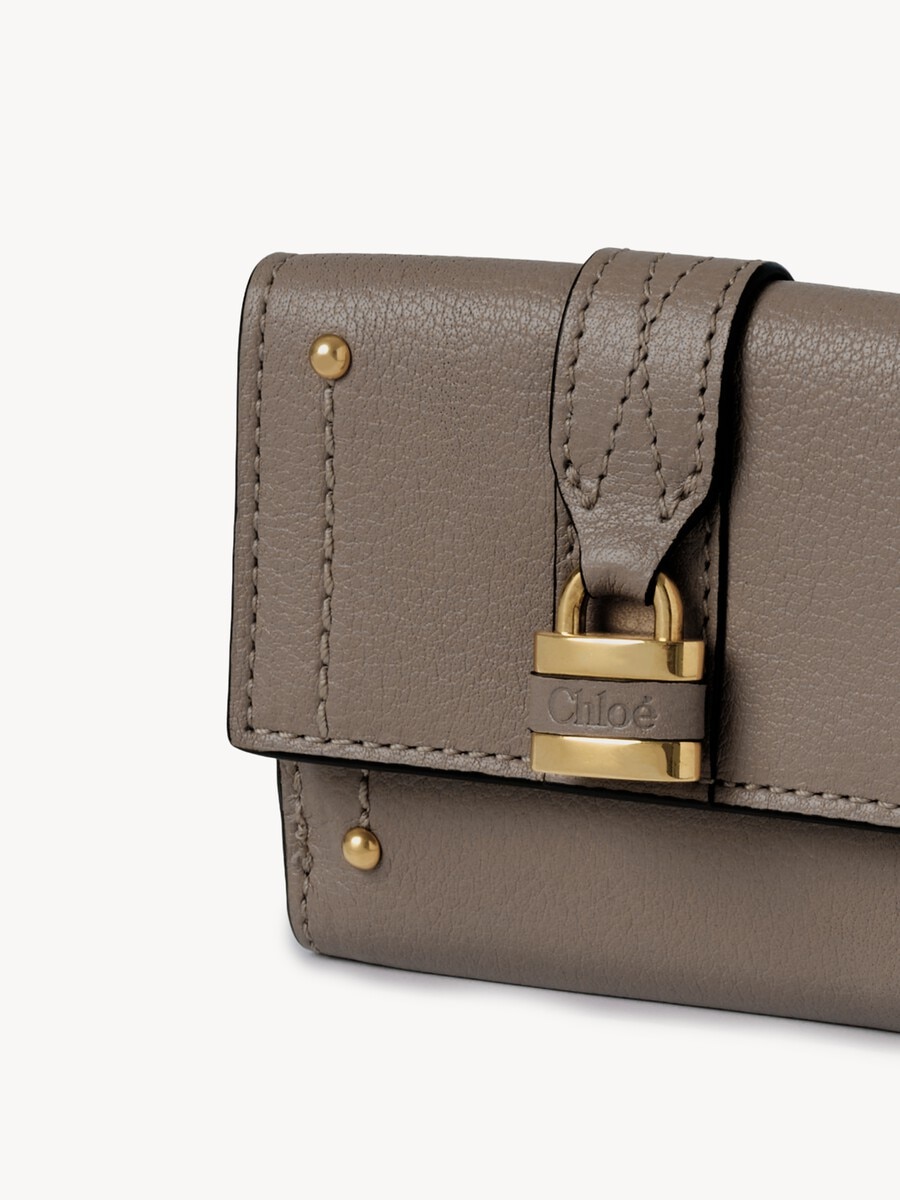 Mini Paddington tri-fold in grained leather - 6