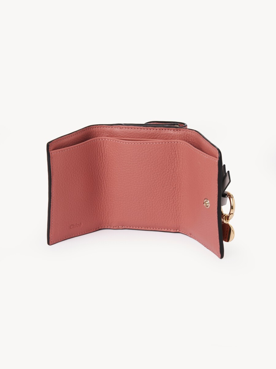 Mini Alphabet tri-fold in grained leather - 5
