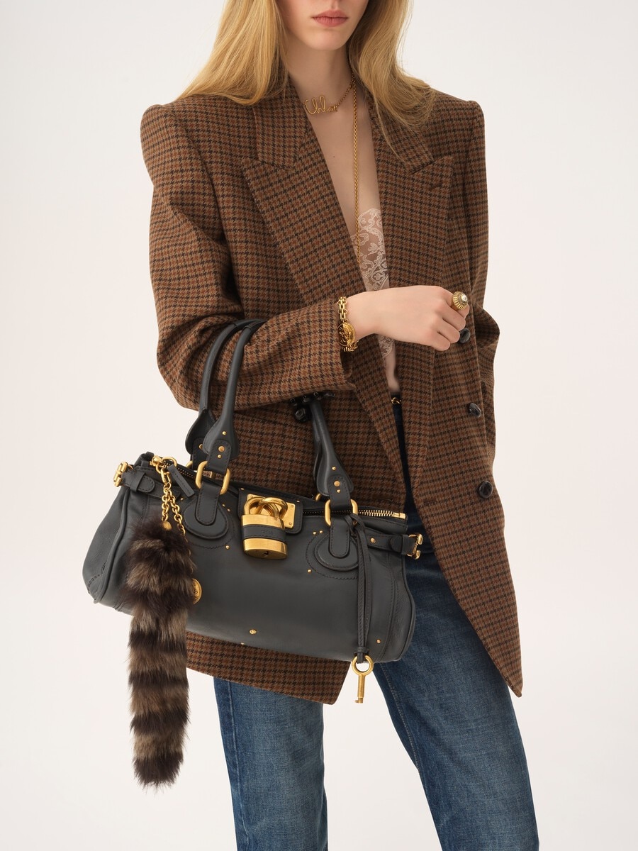 The Treasure Tails charm in shearling - 3