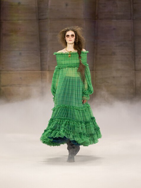 Look 12