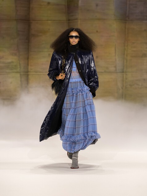 Look 11